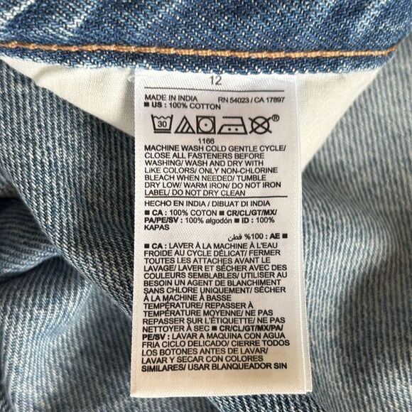 Old Navy Extra High Wait Balloon Leg Jeans - Picture 10 of 10